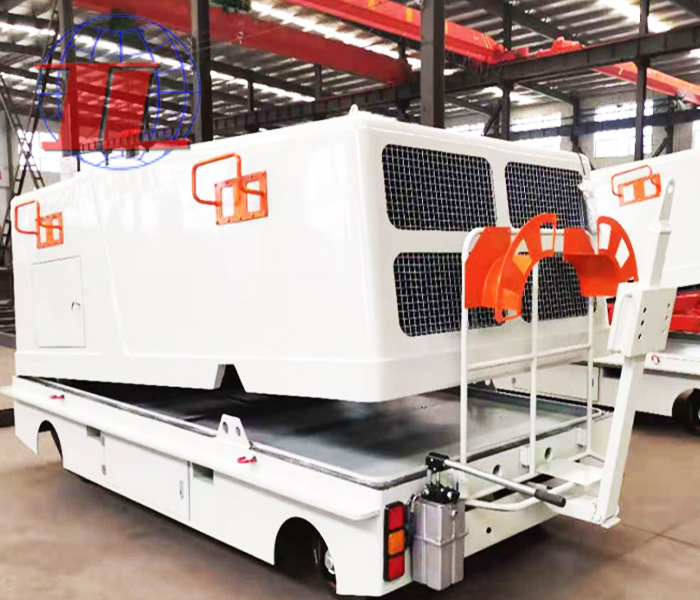 东营机场用自行多功能车